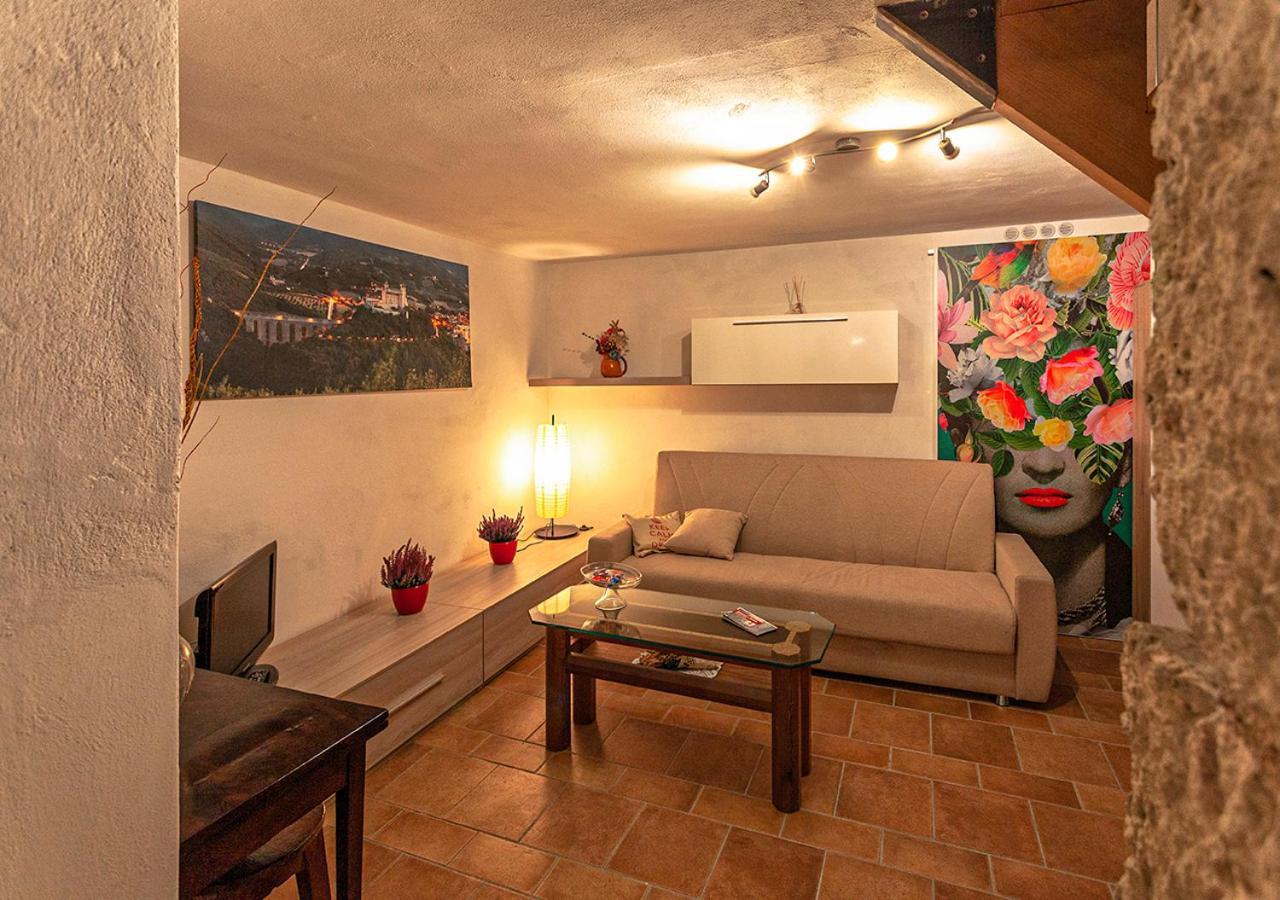 Casa In Zona Strategica Apartment Spoleto Bagian luar foto