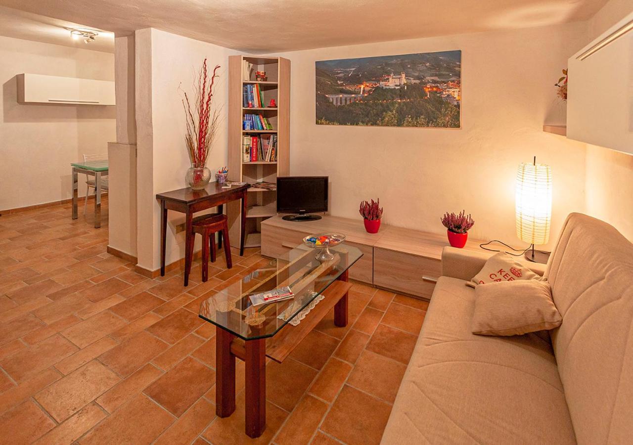 Casa In Zona Strategica Apartment Spoleto Bagian luar foto